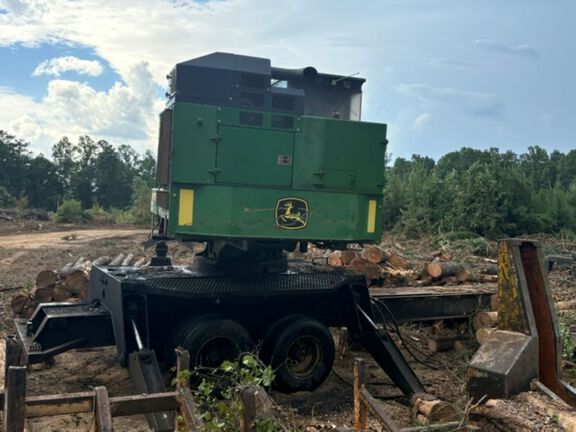 2016 John Deere 437E