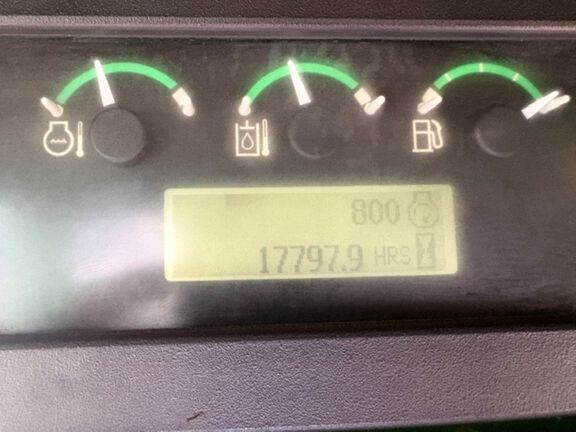 2016 John Deere 437E
