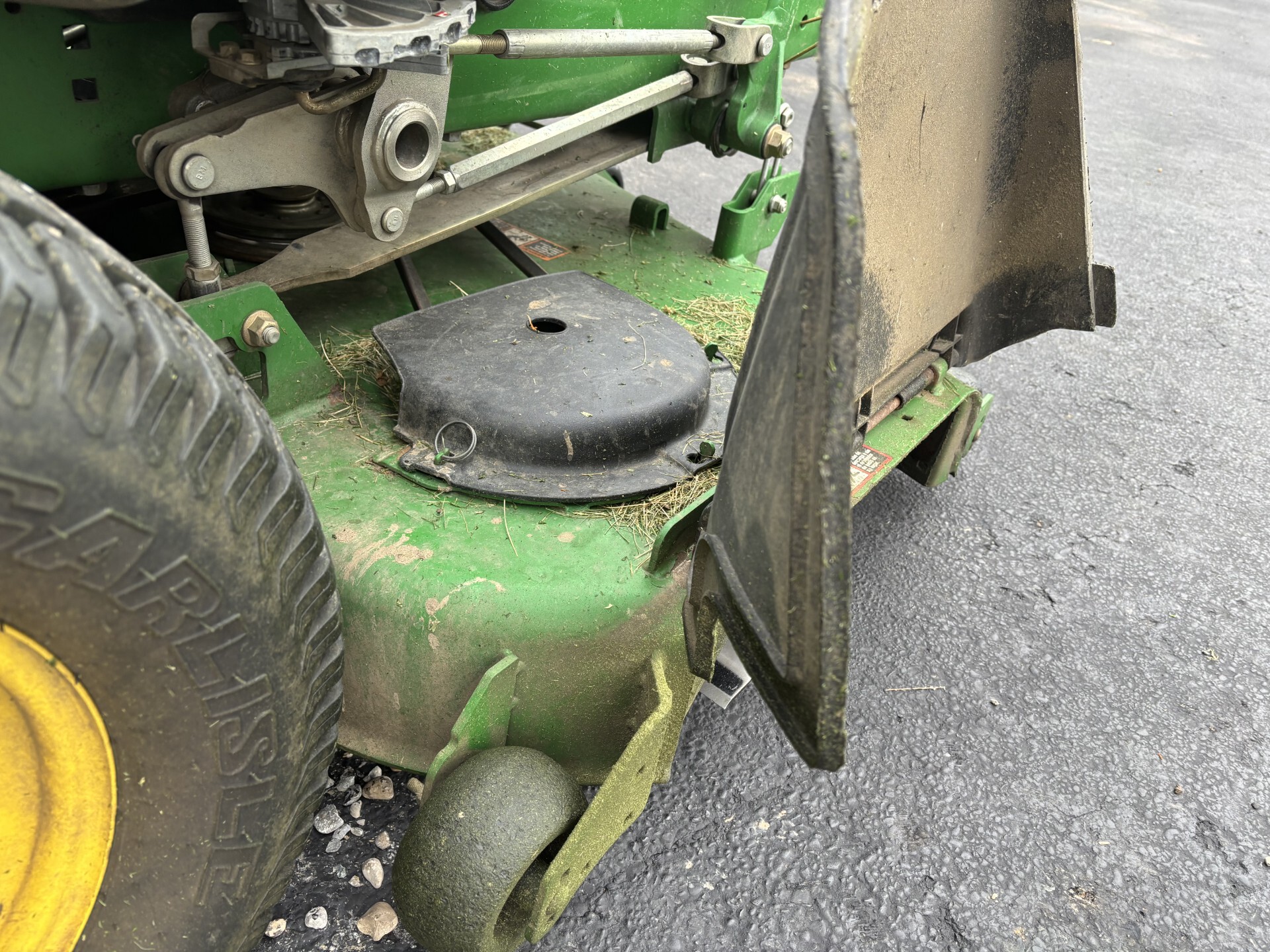Used 2013 John Deere Z930M Zero Turn Mowers at Koenig Equipment in Germantown, OH - PhotoXL13