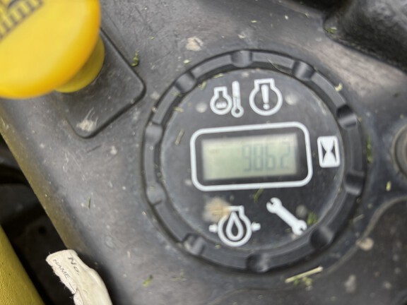 Used 2013 John Deere Z930M Zero Turn Mowers at Koenig Equipment in Germantown, OH - Photo9