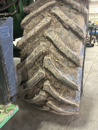 Used 2015 John Deere 8600 Self Propelled Forage Harvesters at Horizon Ag & Turf in Westlock, AB - Photo4