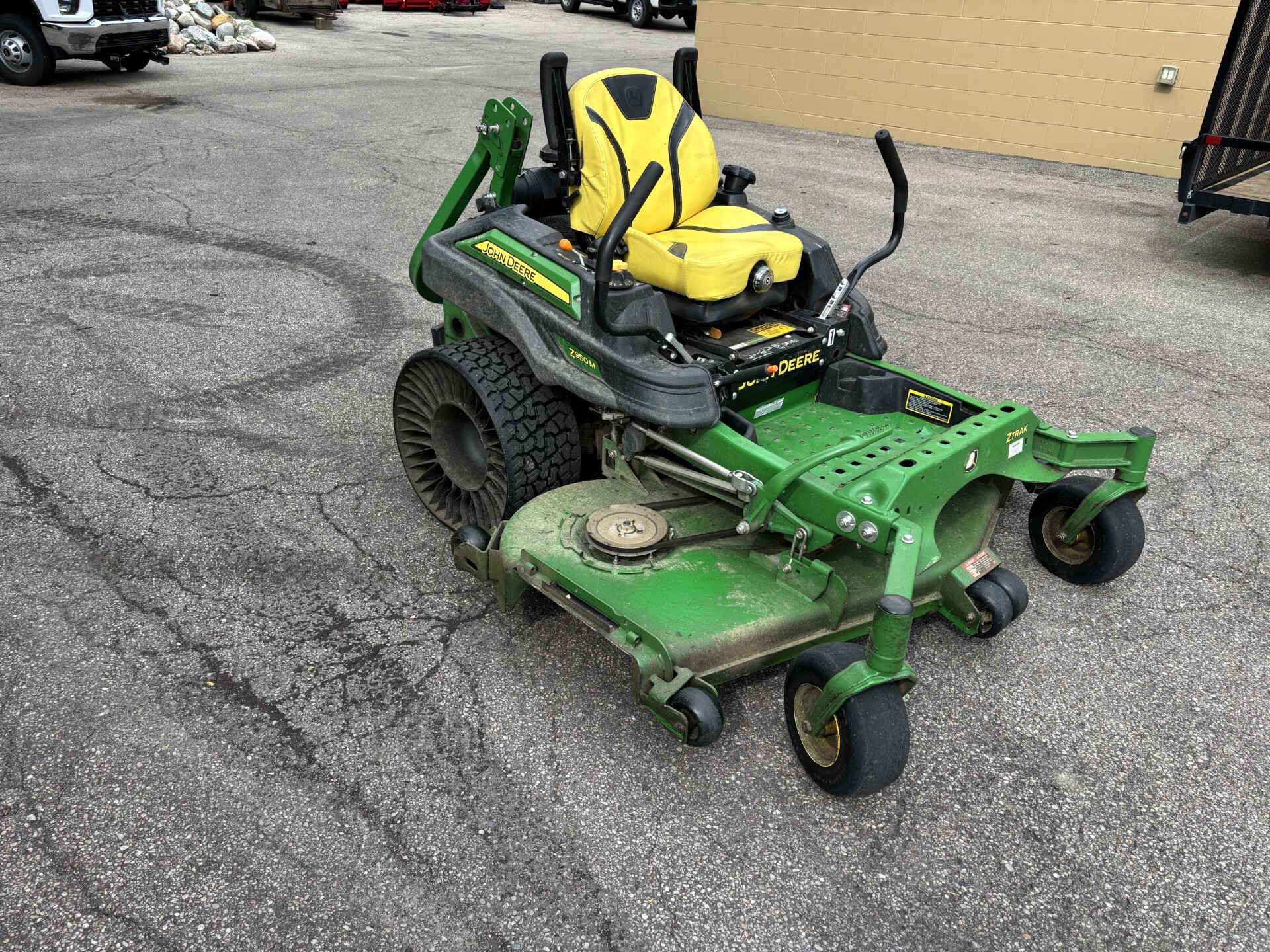 Used 2019 John Deere Z950M Zero Turn Mowers at Koenig Equipment in Germantown, OH - PhotoXL19