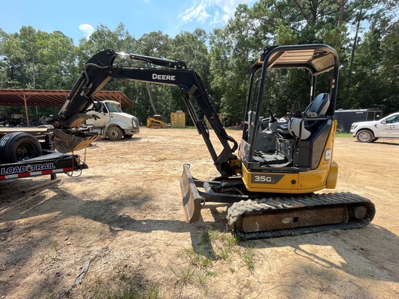2023 John Deere 35G