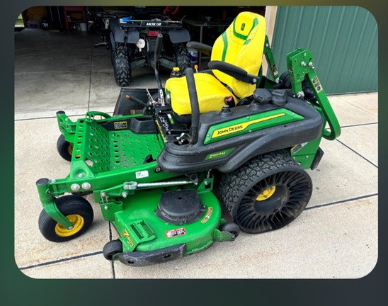 Photo of 2023 John Deere Z950M