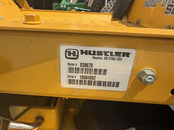 2020 Hustler 938670