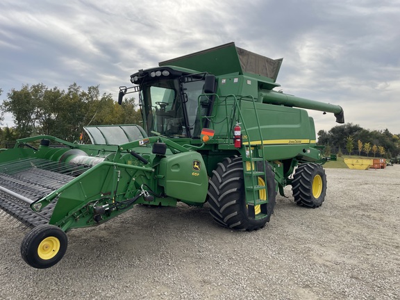 2009 John Deere T670