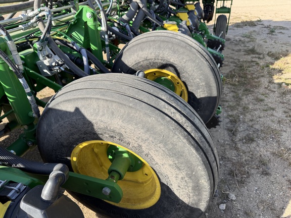 2019 John Deere 1775NT - Photo9