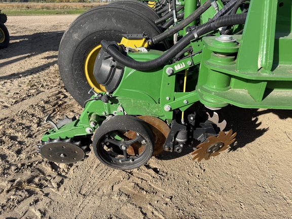 2019 John Deere 1775NT - Photo17