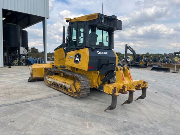 2023 John Deere 450 P-Tier