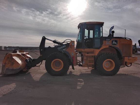 2024 John Deere 624P