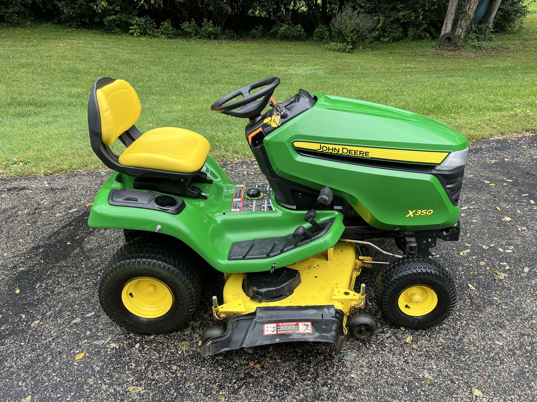 Used 2021 John Deere X350 Lawn & Garden Tractors at Koenig Equipment in Germantown, OH - PhotoXL5