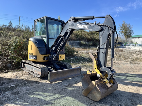 2017 John Deere 30G