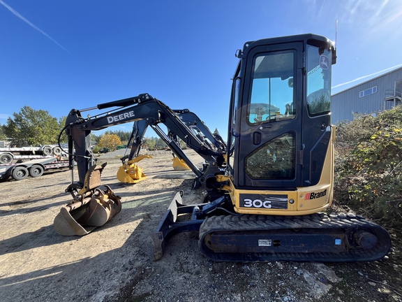2017 John Deere 30G