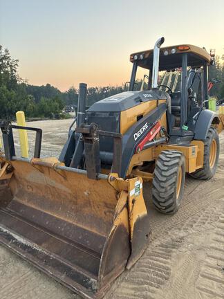 Photo of 2023 John Deere 310SL
