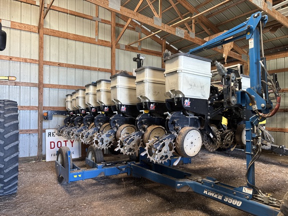 Used 2014 Kinze 3500 Planters: Drawn at Koenig Equipment in Urbana, OH - Photo0