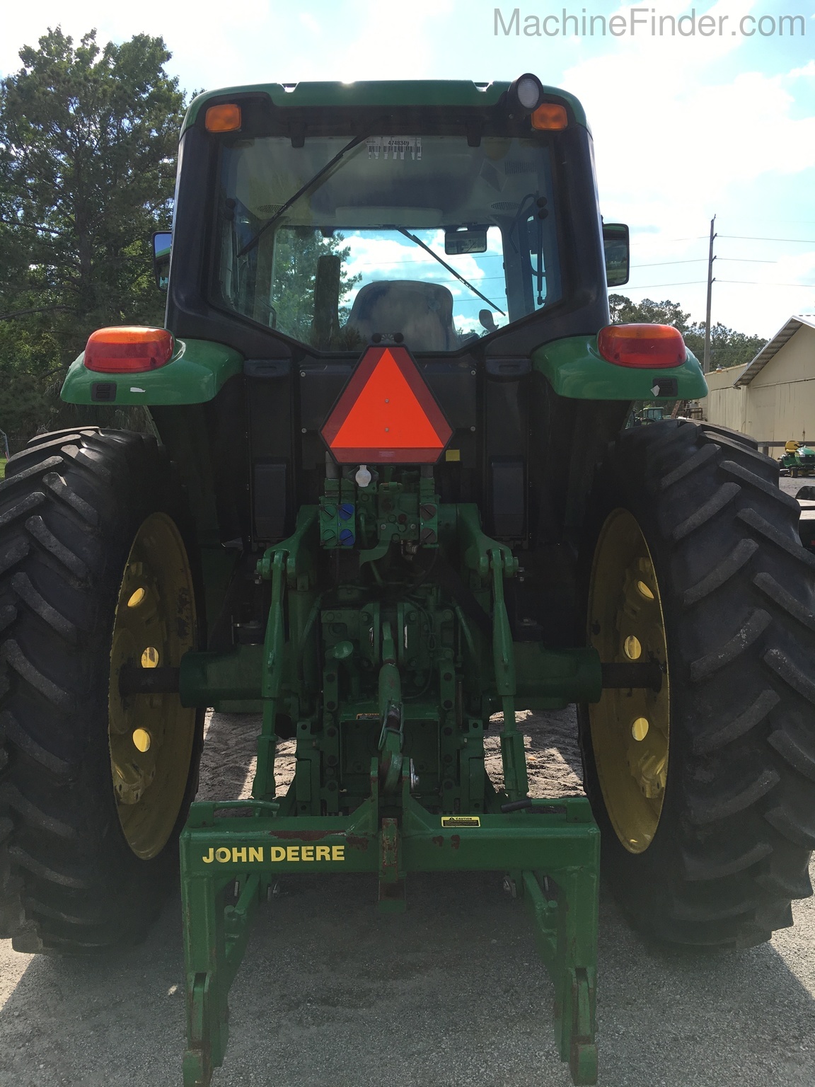 2016 John Deere 6155M Image 5