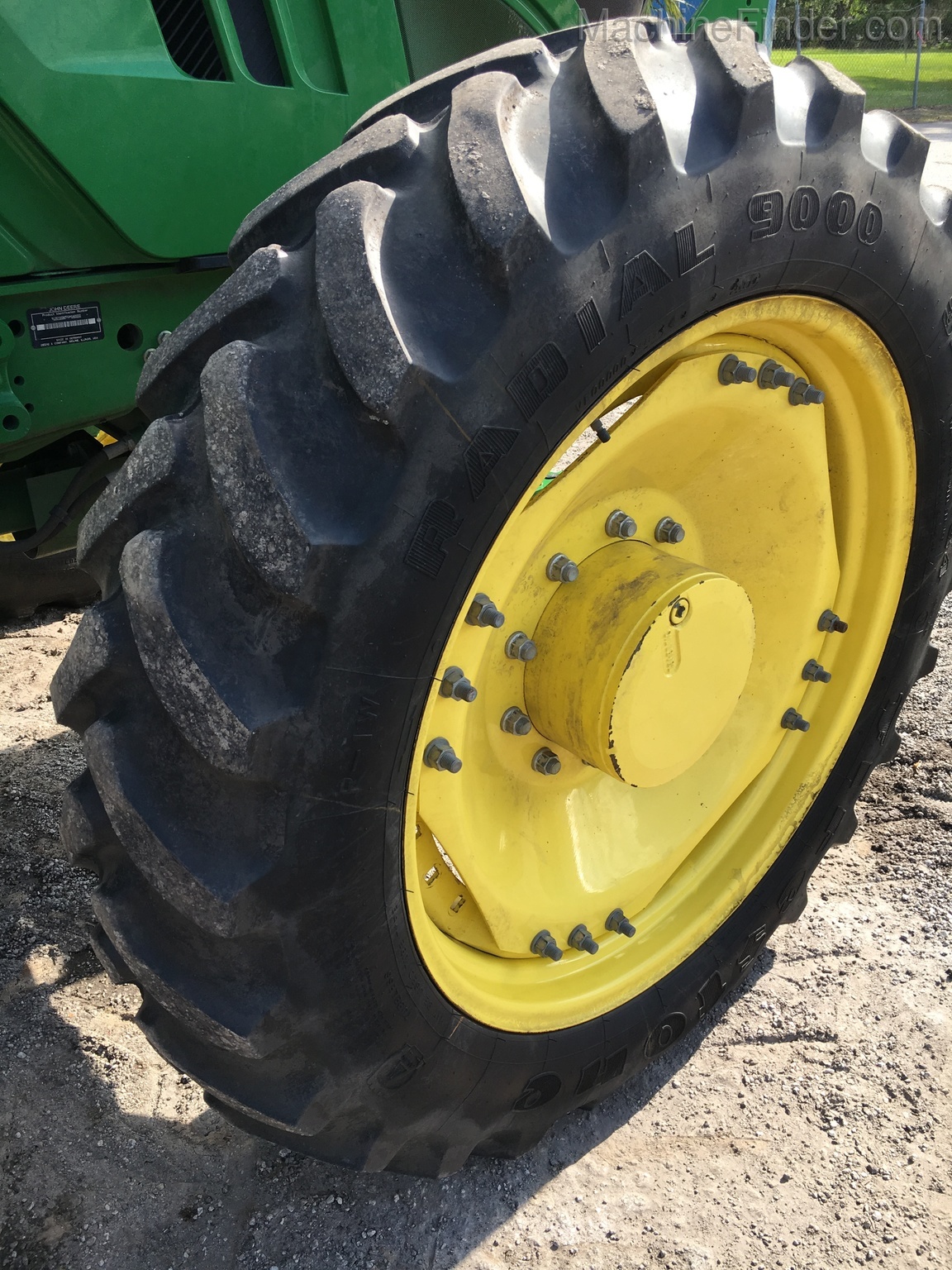 2016 John Deere 6155M Image 9
