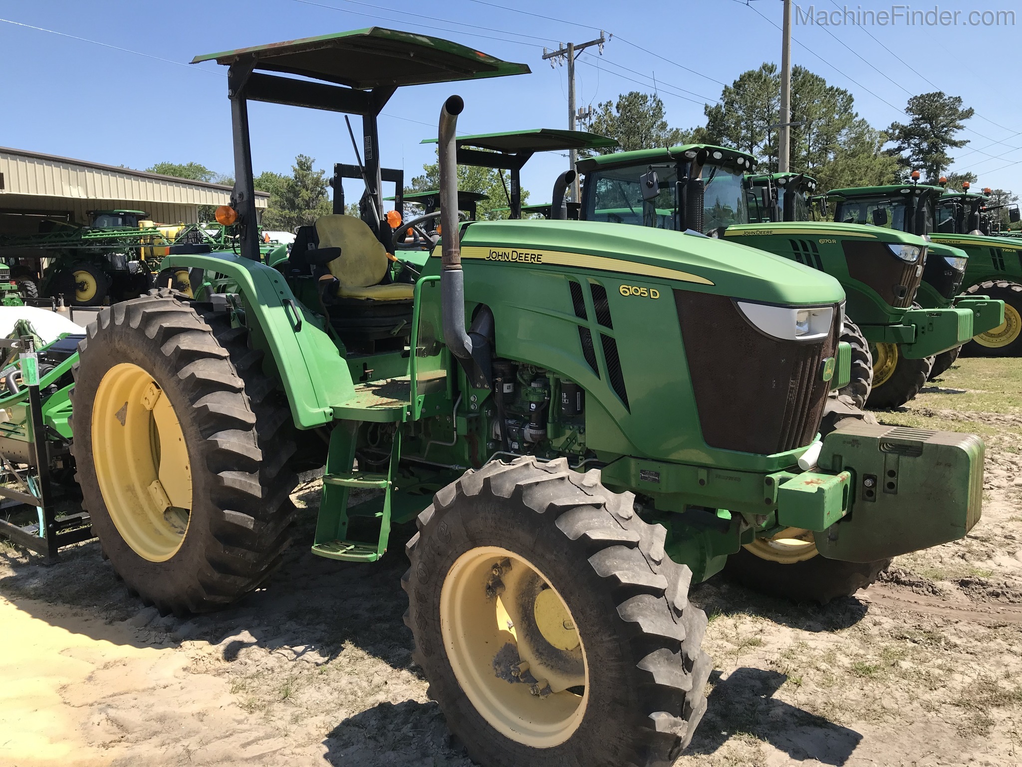 2013 John Deere 6105D Image 1