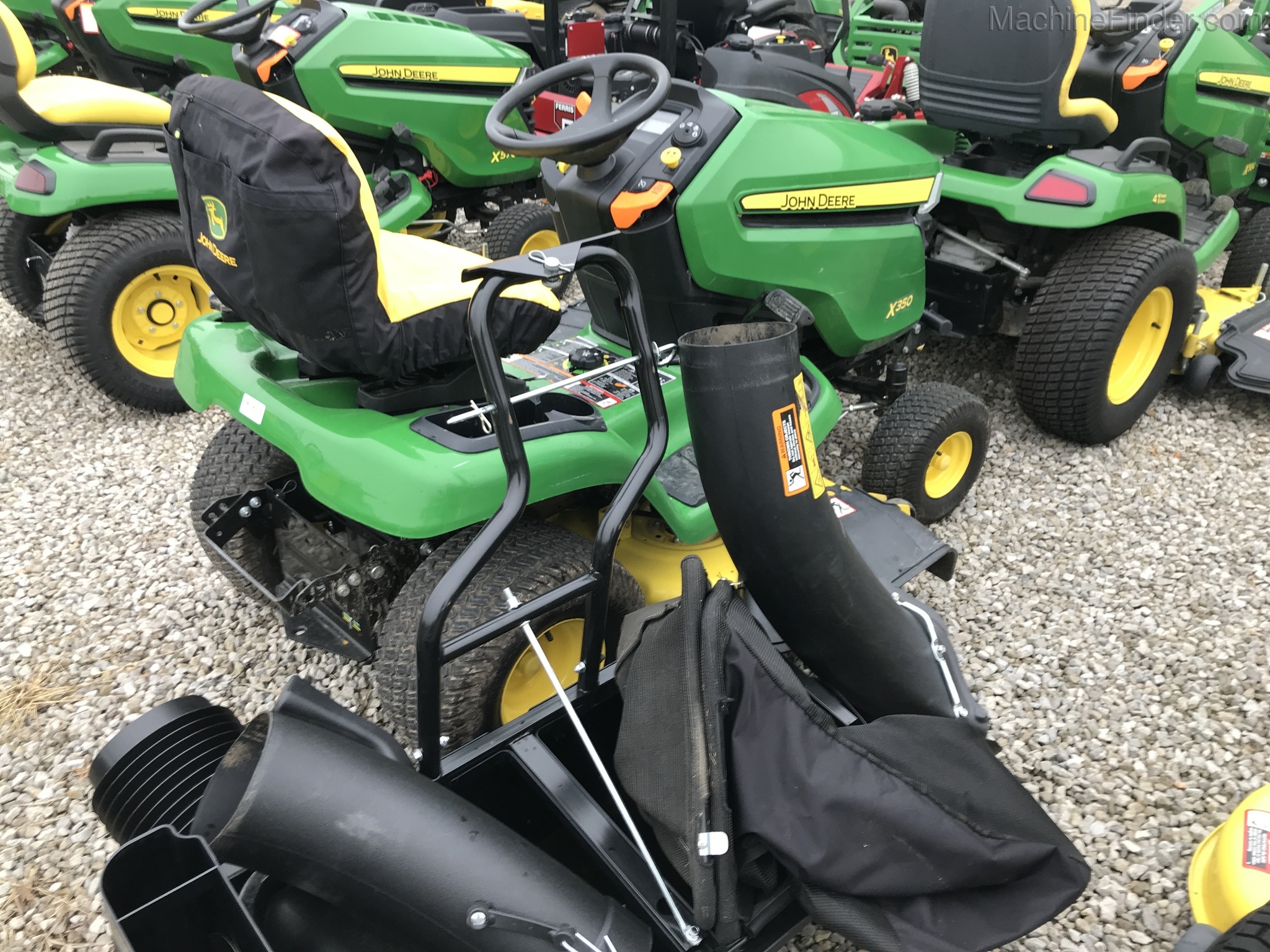 2016 John Deere X350 Image 4
