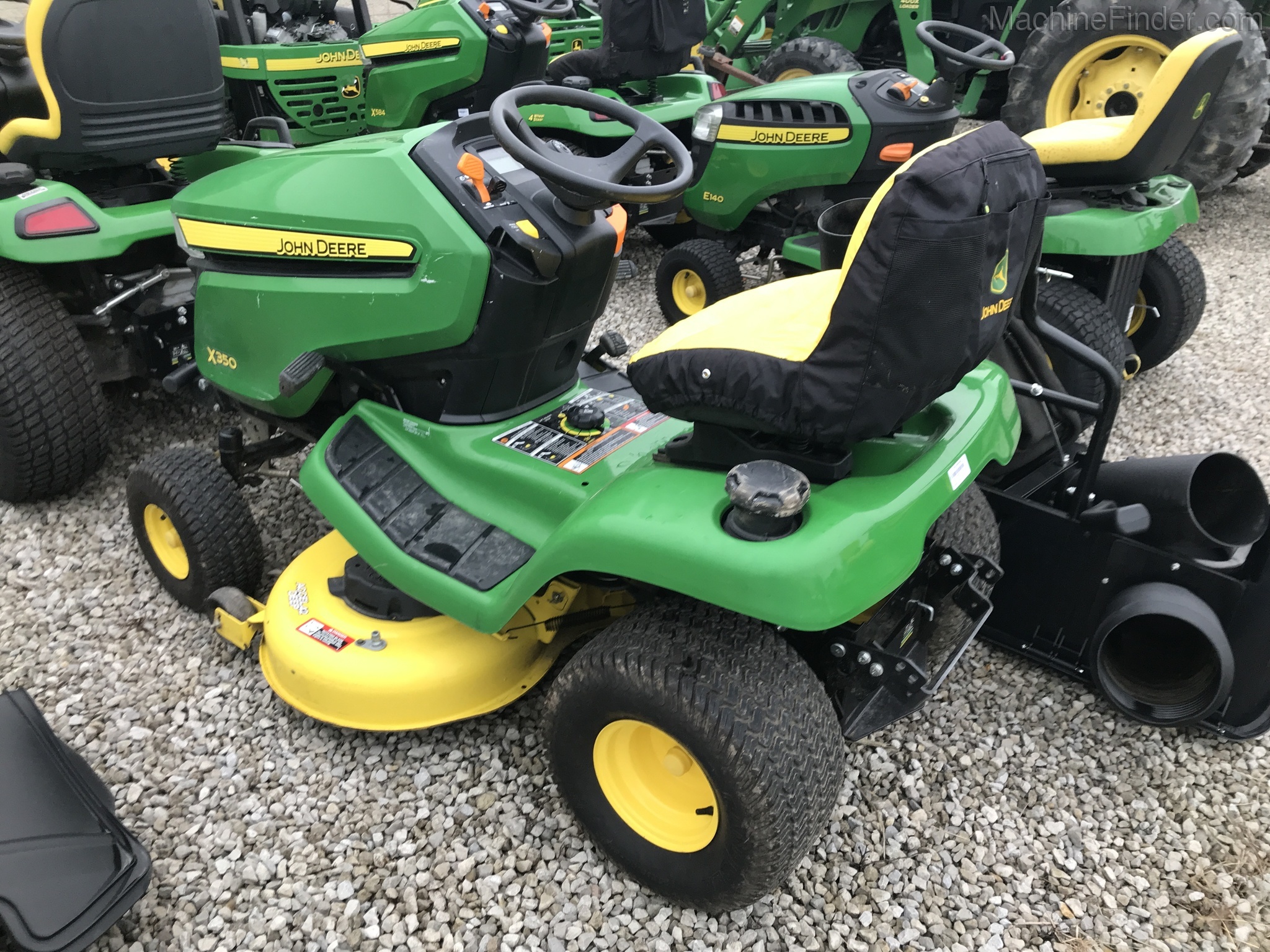 2016 John Deere X350 Image 3