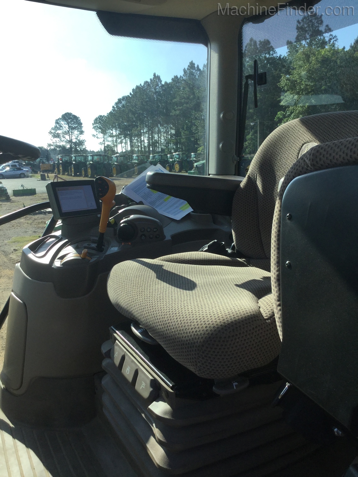 2019 John Deere 6175R Image 6