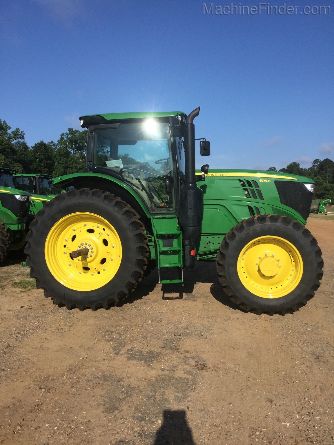 2019 John Deere 6175R Image 1