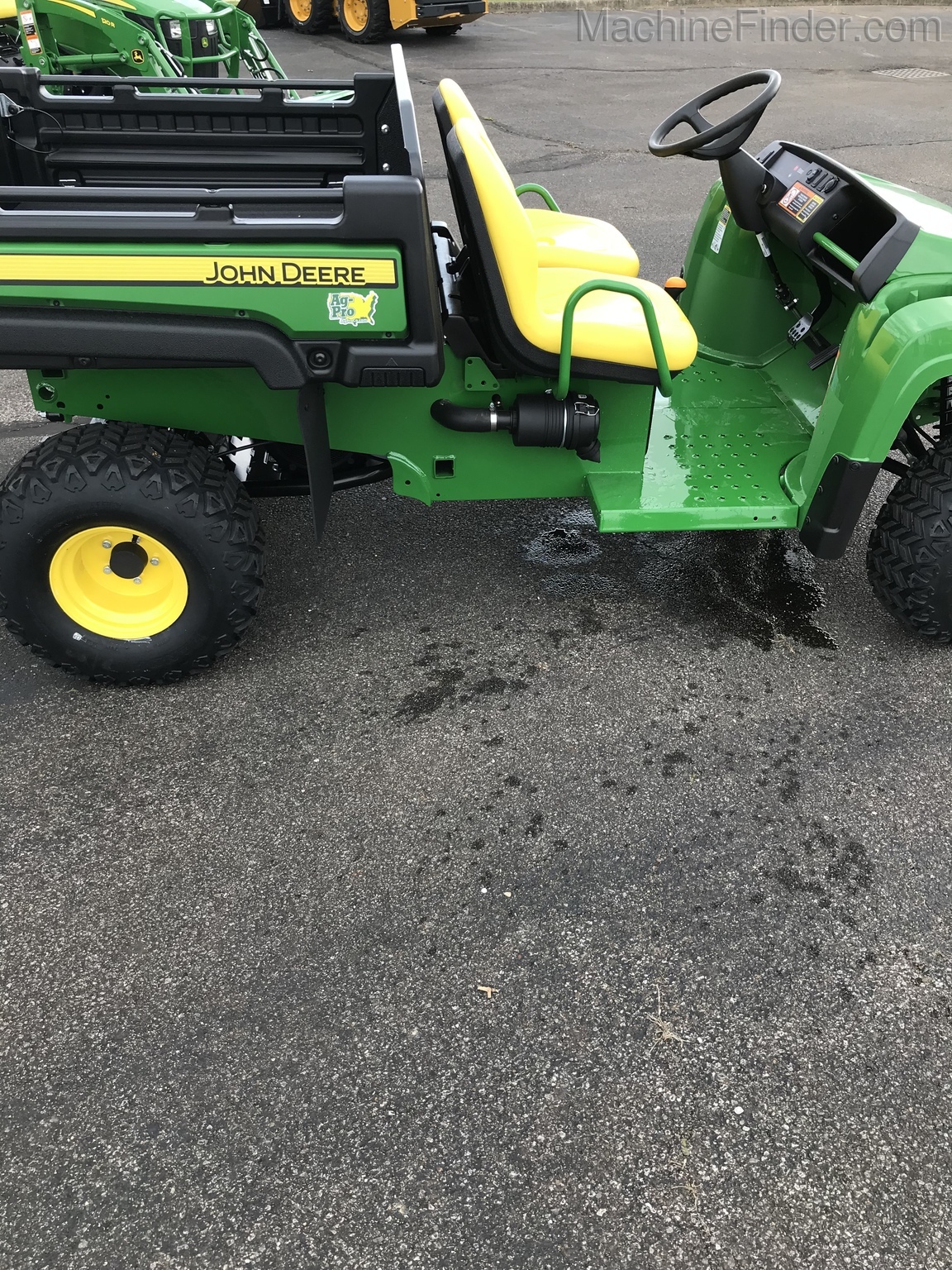 2020 John Deere TX 4X2 Image 4