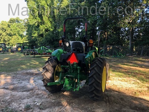 2020 John Deere 5045E Image 4