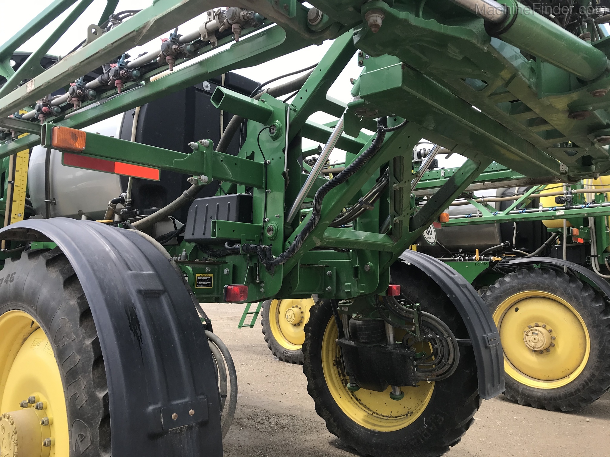 2016 John Deere R4030 Image 13