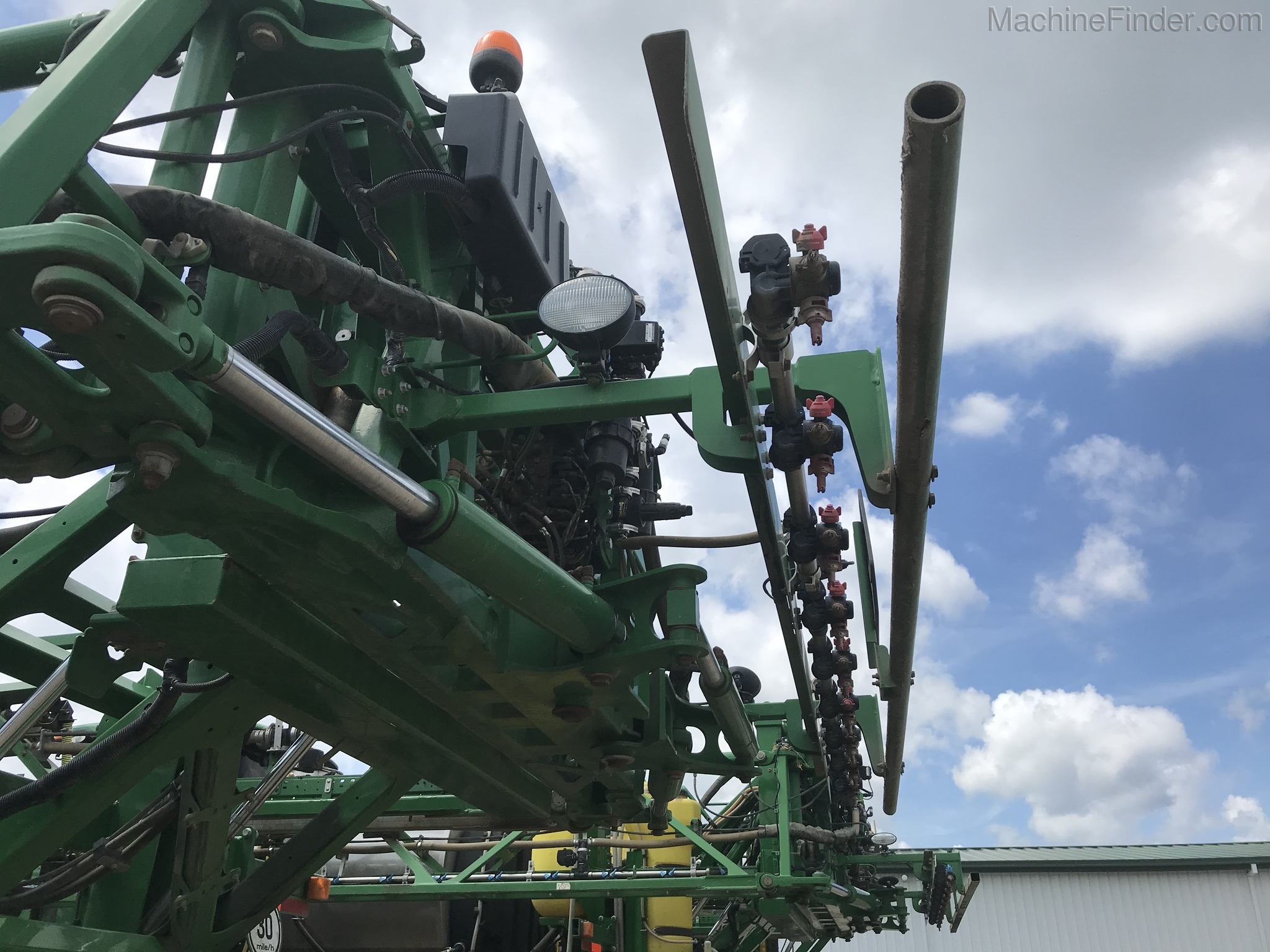 2016 John Deere R4030 Image 21