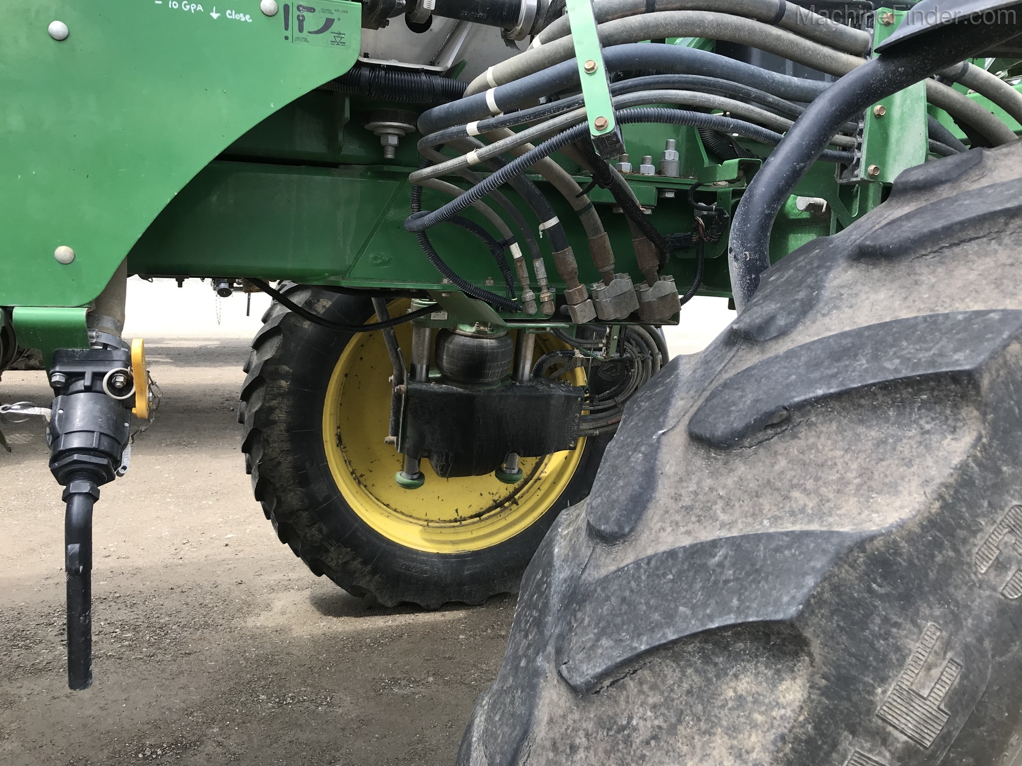 2016 John Deere R4030 Image 23