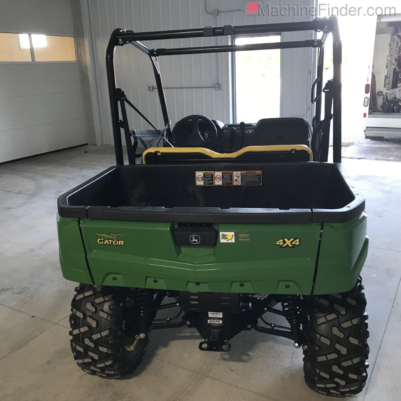 2021 John Deere 560E Image 4