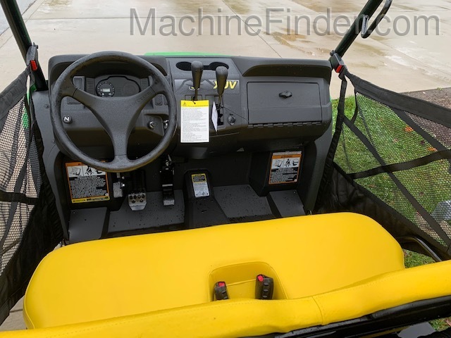 2020 John Deere XUV560E Image 7