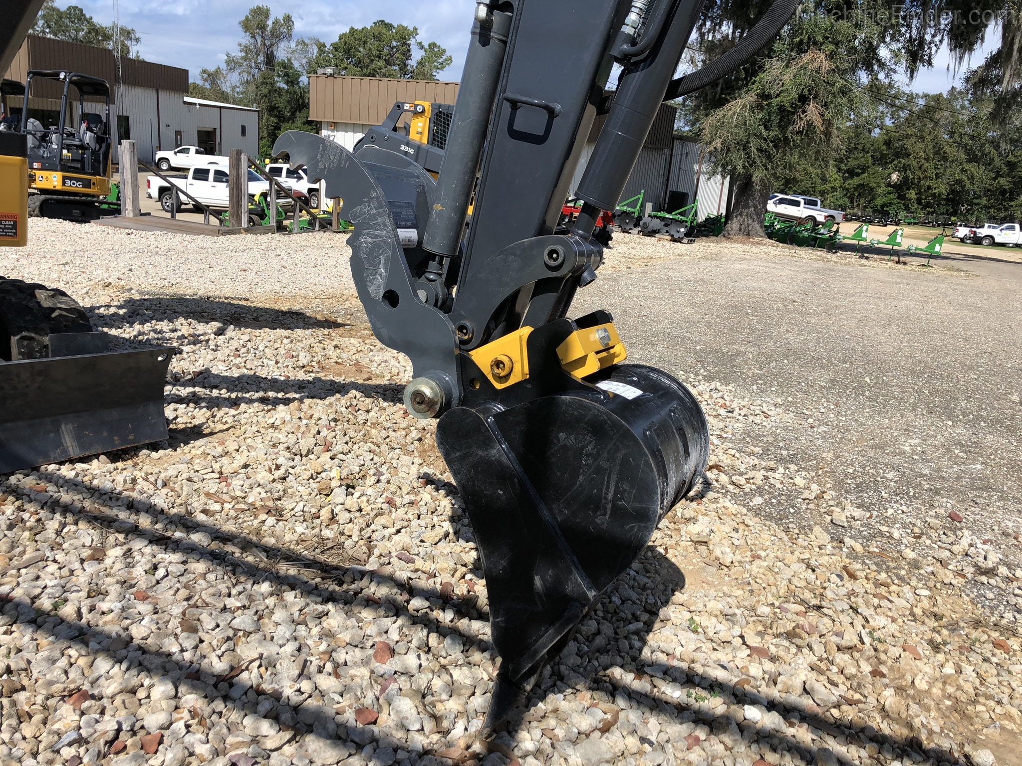 2020 John Deere 17G Image 5