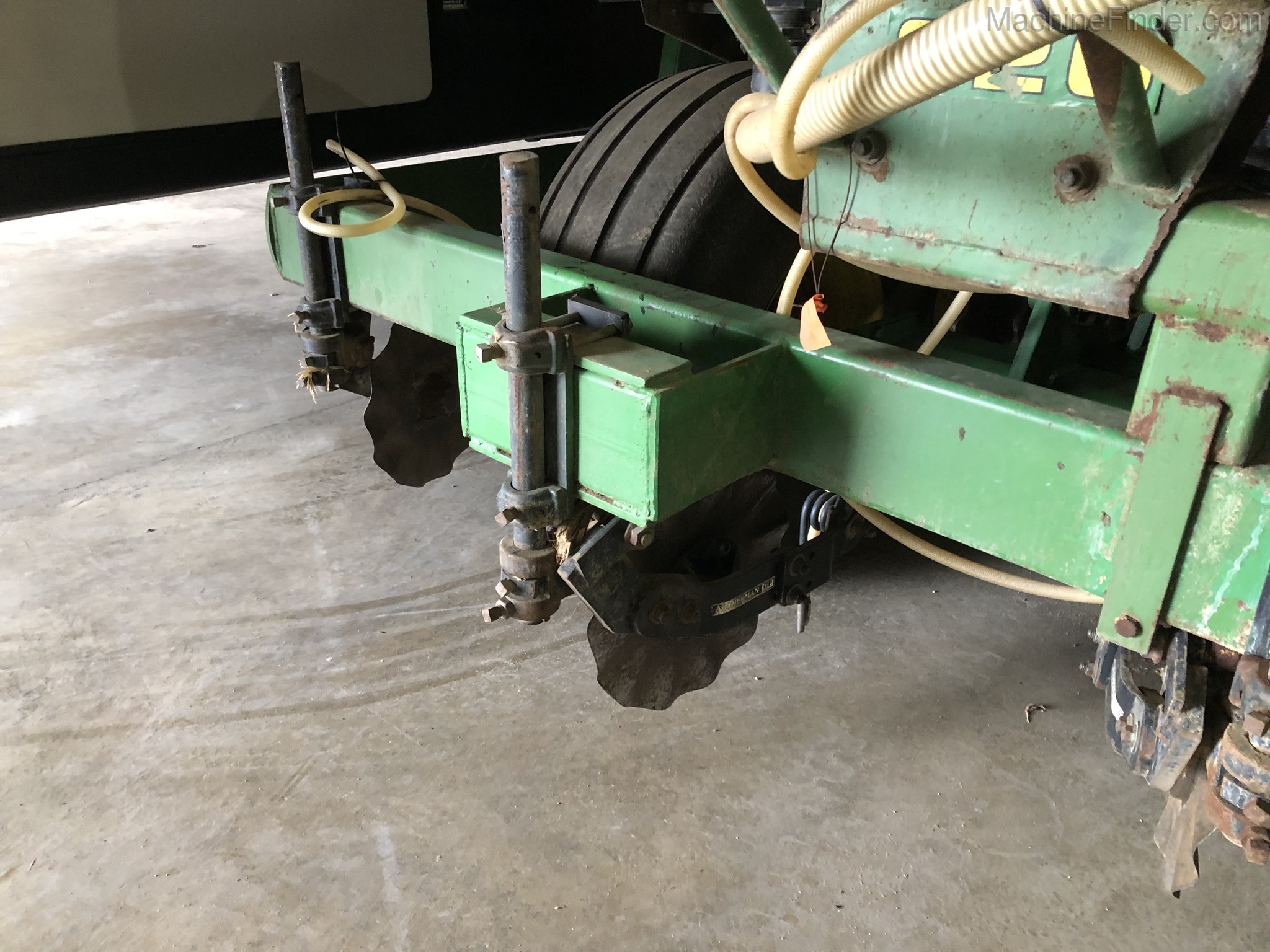 1987 John Deere 7240 Image 25