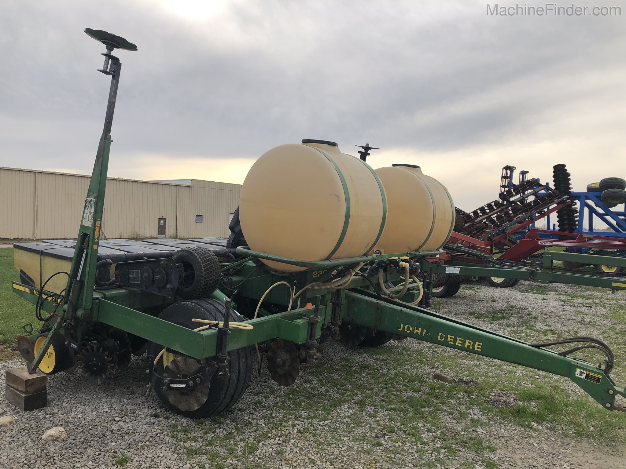 1987 John Deere 7240 Image 6