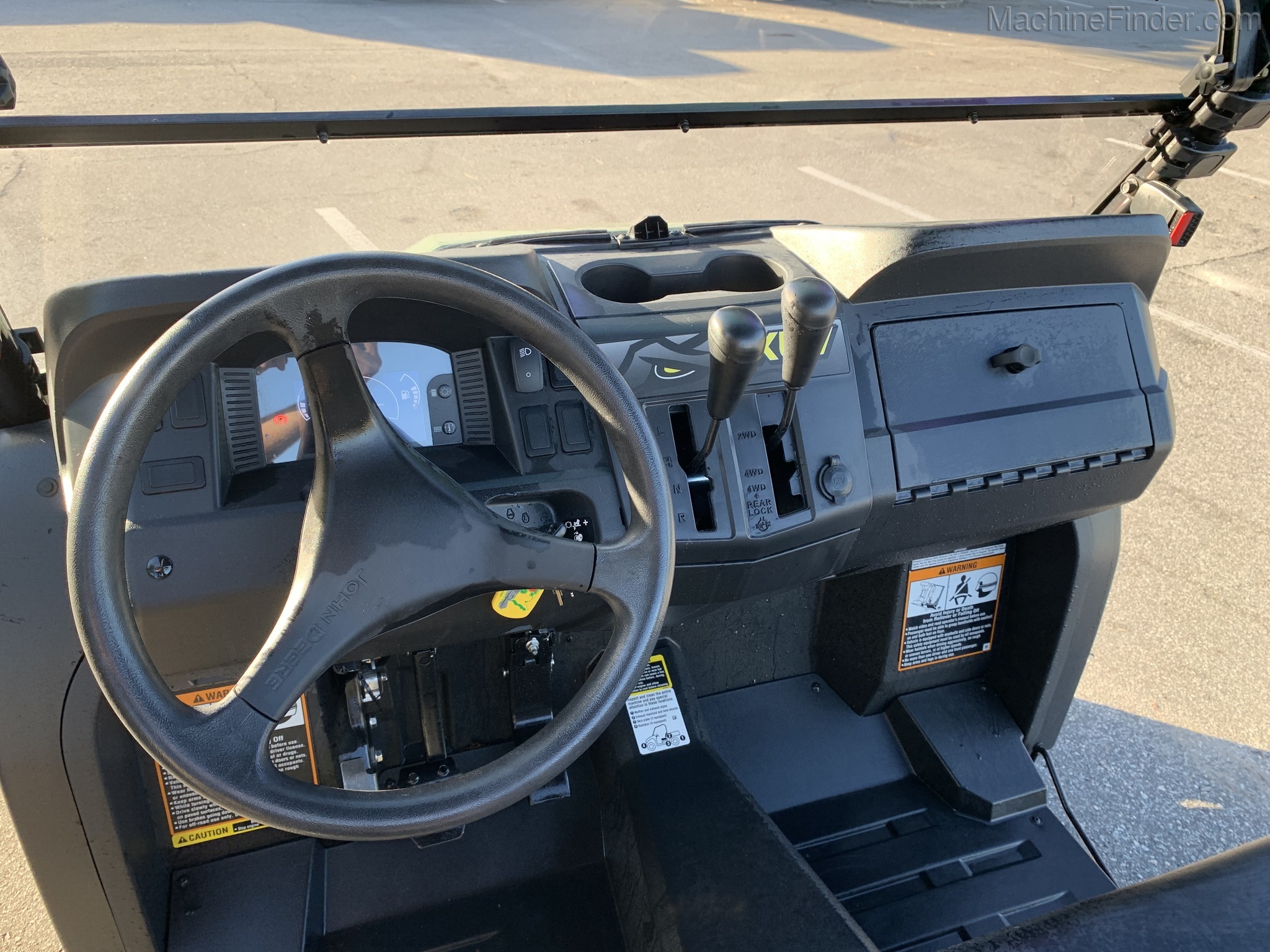 2021 John Deere 590E Image 6