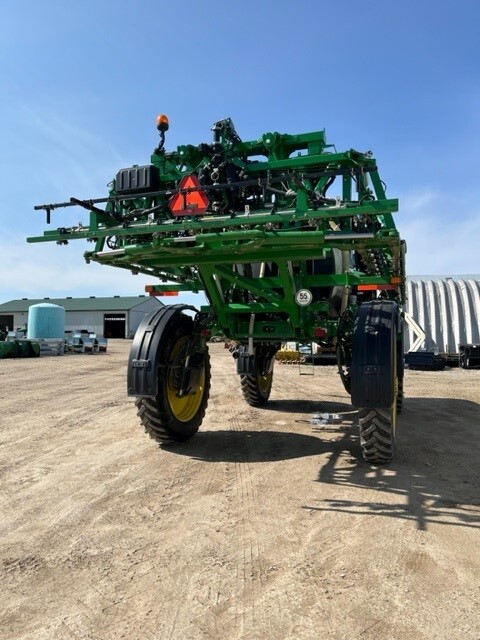 2018 John Deere R4038 Image 4