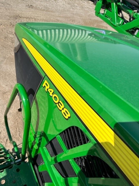 2018 John Deere R4038 Image 7