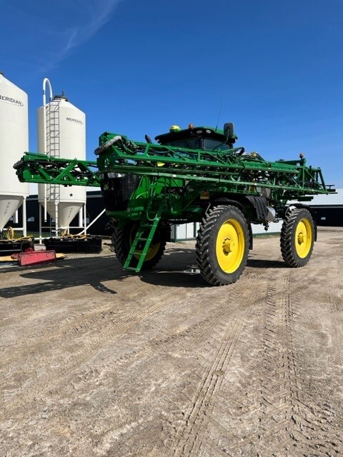 2018 John Deere R4038 Image 2