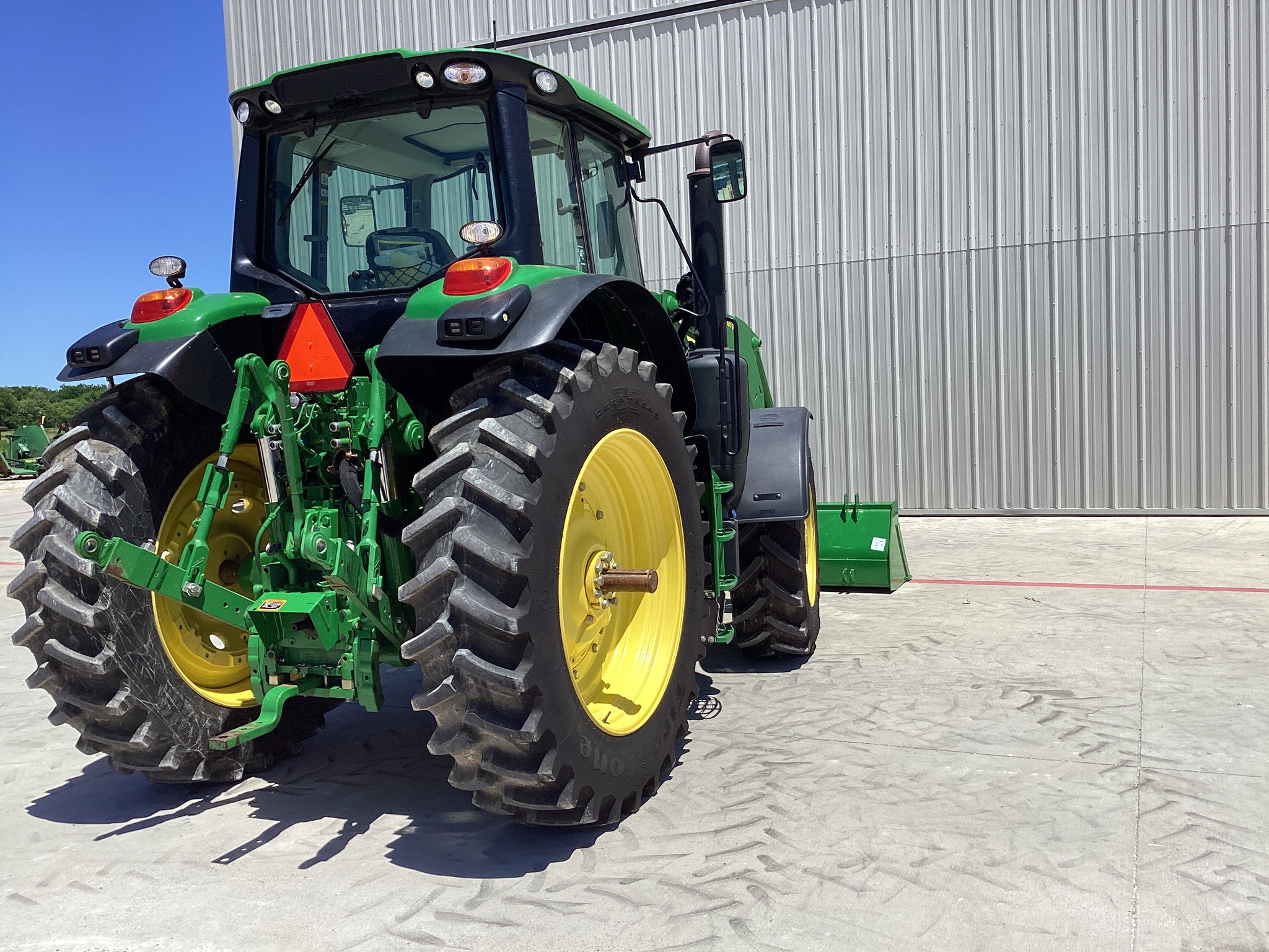2023 John Deere 6175M Image 12