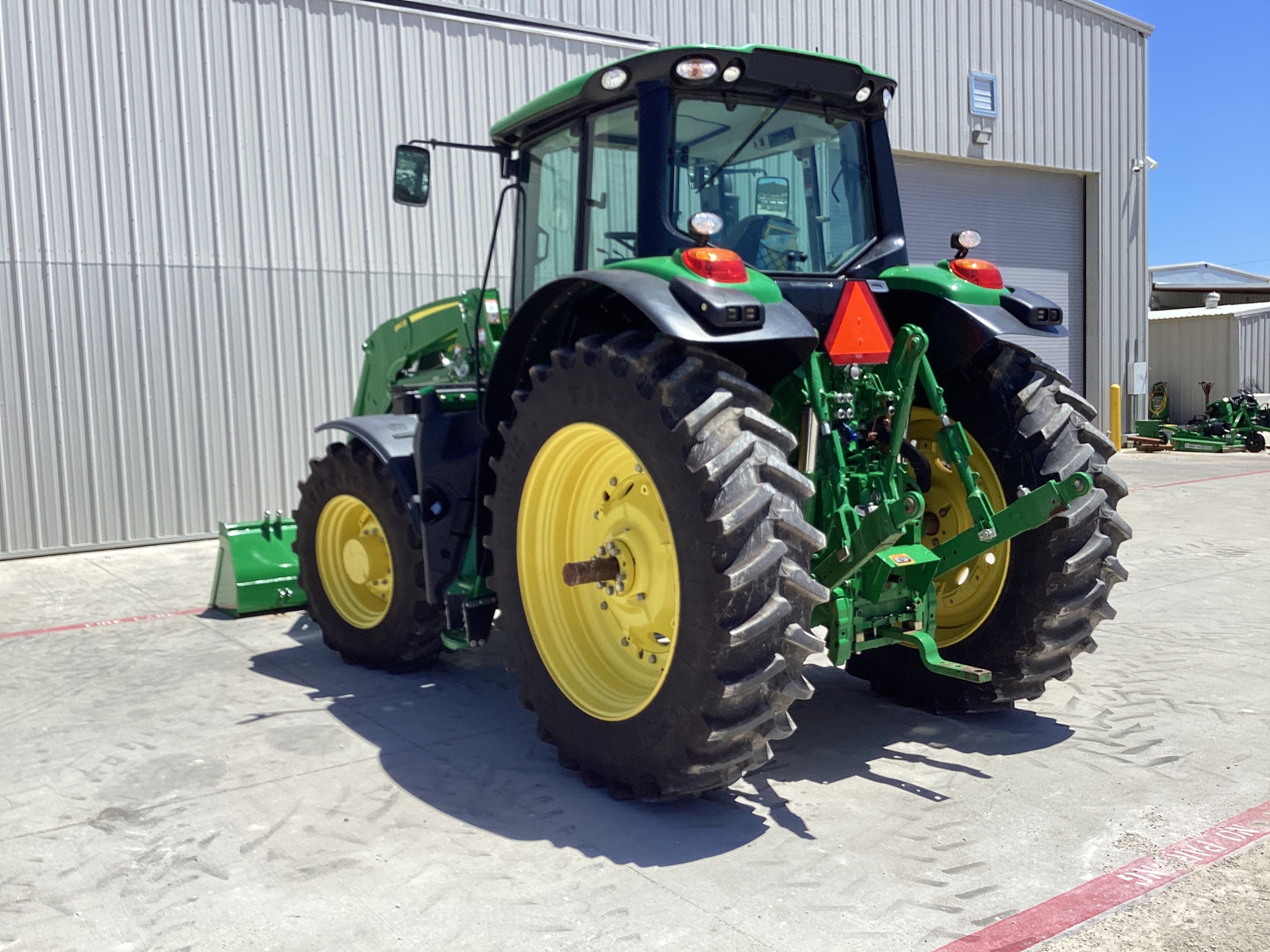 2023 John Deere 6175M Image 10
