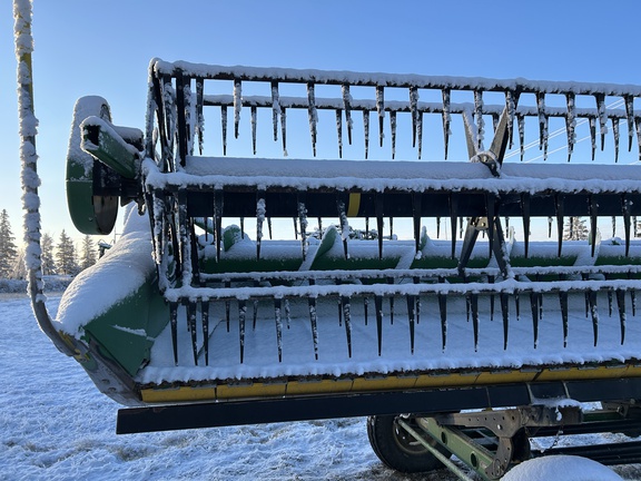 Used 2020 John Deere 730D Combine Platforms at Horizon Ag & Turf in Barrhead, AB - Photo19
