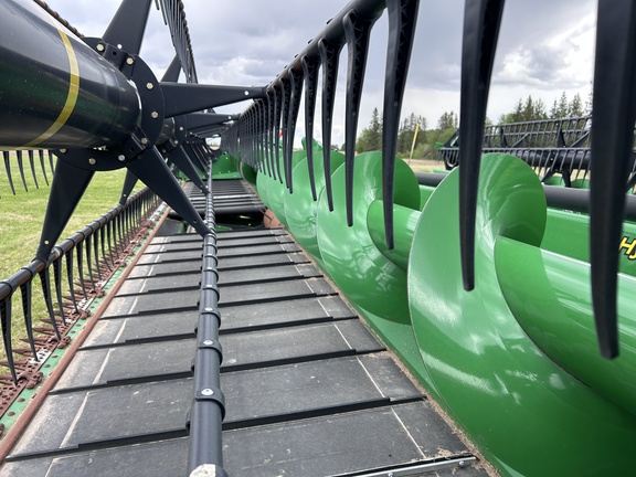 Used 2020 John Deere 730D Combine Platforms at Horizon Ag & Turf in Barrhead, AB - Photo13