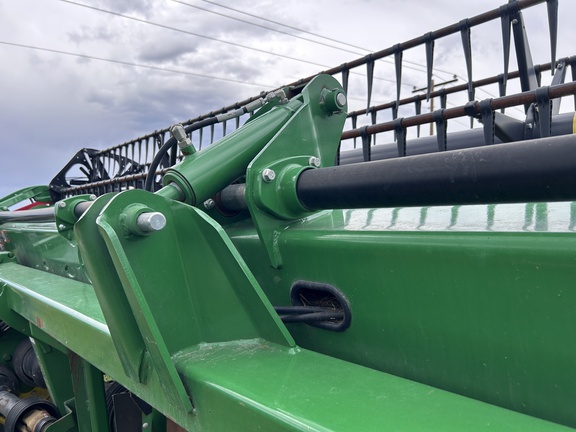 Used 2020 John Deere 730D Combine Platforms at Horizon Ag & Turf in Barrhead, AB - Photo19