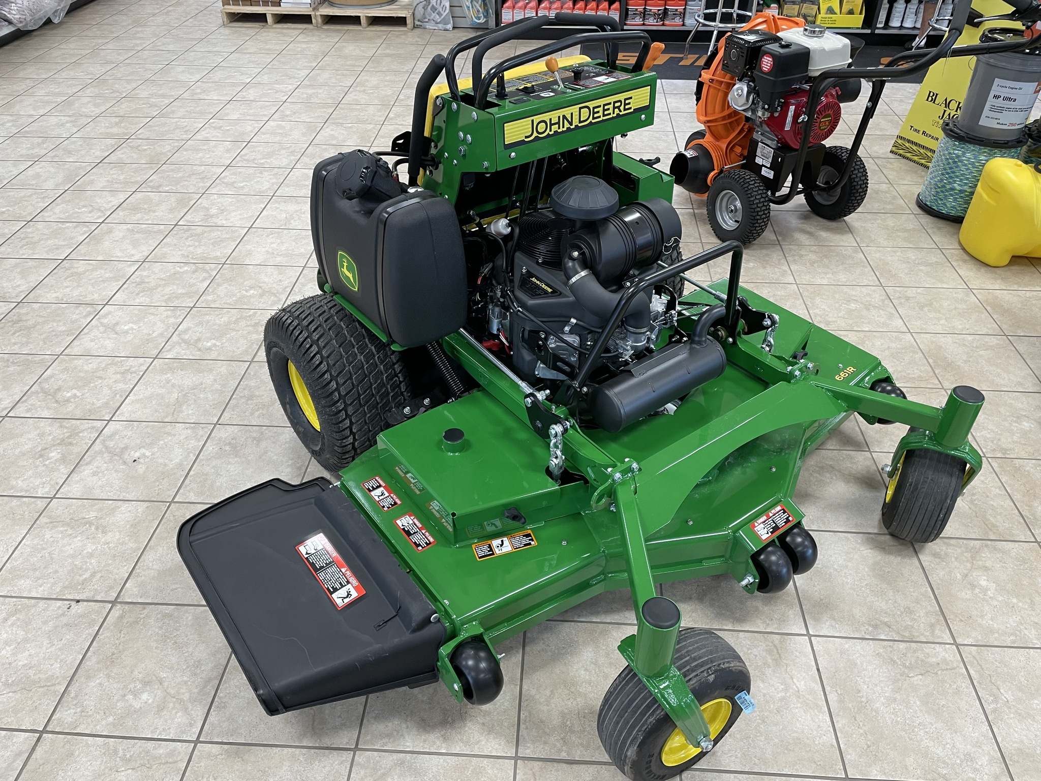 2023 John Deere 661R Image 1