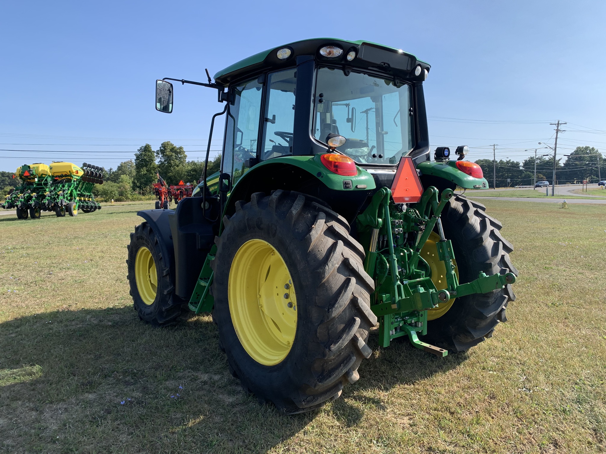2021 John Deere 6110M Image 5