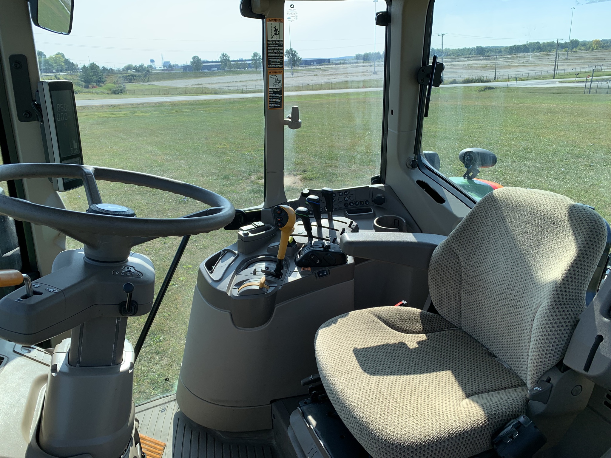 2021 John Deere 6110M Image 7