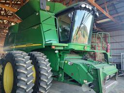 Combine For Sale 2006 John Deere 9760 STS 