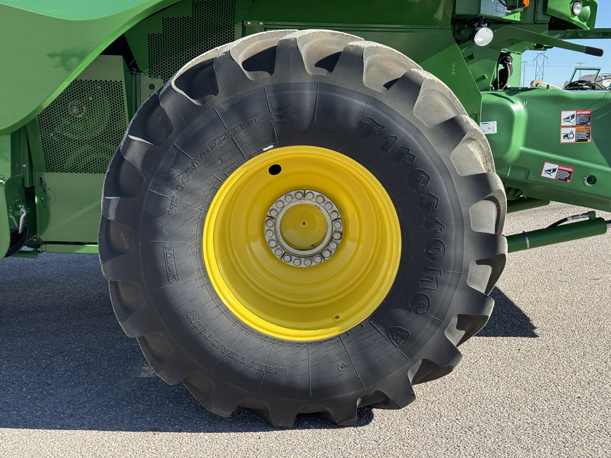 2023 John Deere S780 Image 30